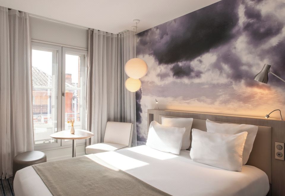 Le Grand Balcon Hotel